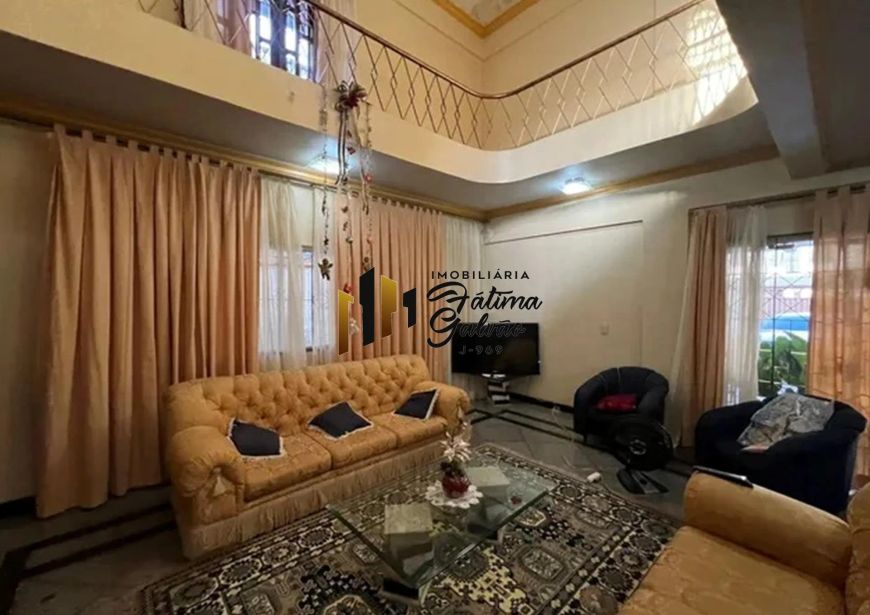 Alugo Linda Casa com Piscina em São Brás.