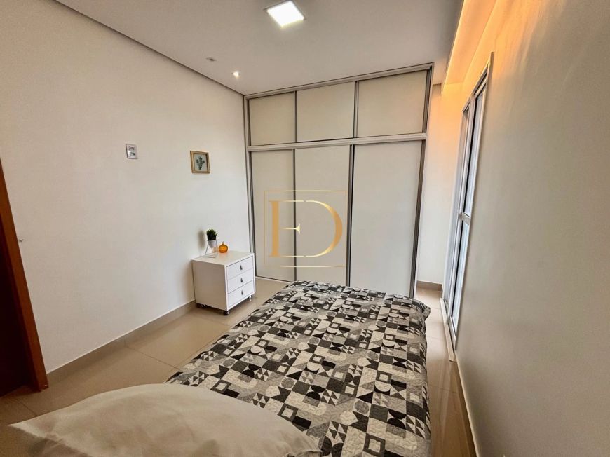 Alugo Apartamento com 3 suites, Ed. Solazzo