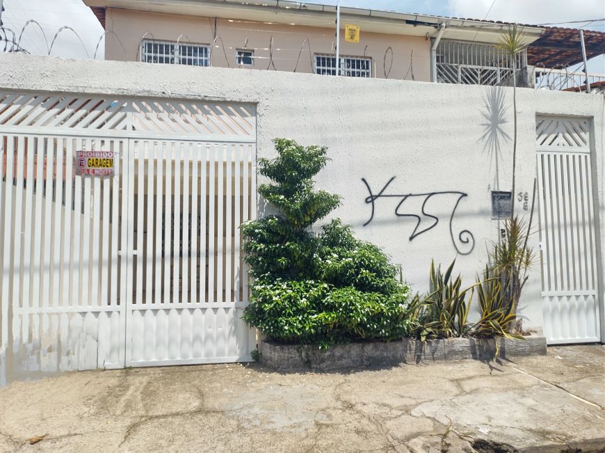 Alugo Casa Residencial no Conjunto IAPI - São Brás