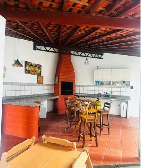IAlugo apto mobiliado na Batista Campos, 3/4 mais dependência de empregada com vaga de garagem