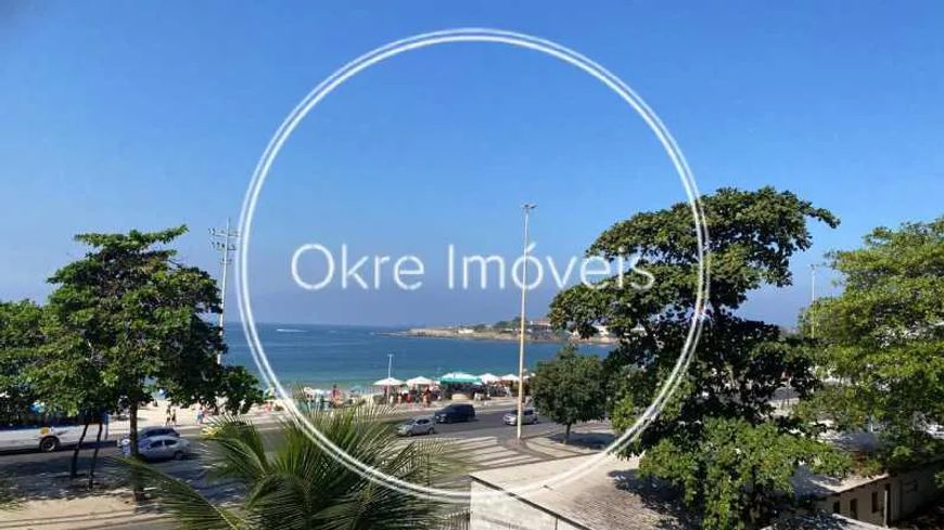 Apartamento - / Residencial / Copacabana