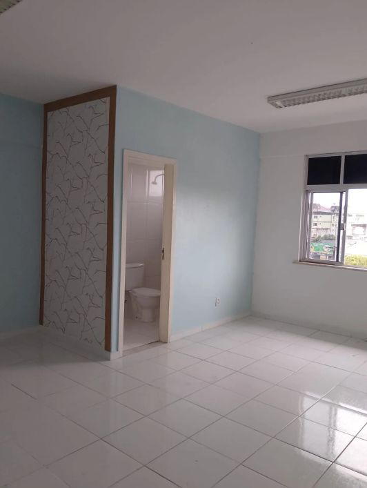 Sala comercial na lojas esquina da João Paulo 30m2 ótima pra escritório
