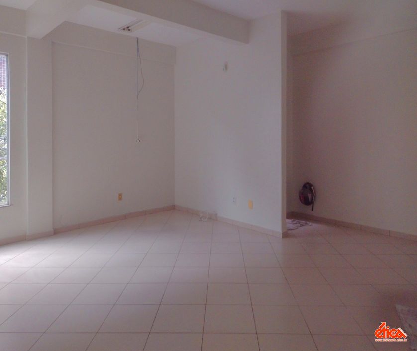 Sala em predio prox a av magalhaes barata med 35,00