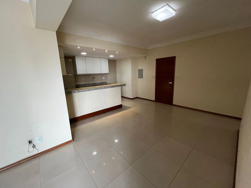 Alugo apartamento com 2 quartos na Batista Campos