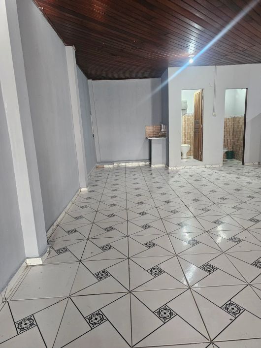 ALUGO SALA COMERCIAL ALTOS NO CONJ. TAPAJÓS