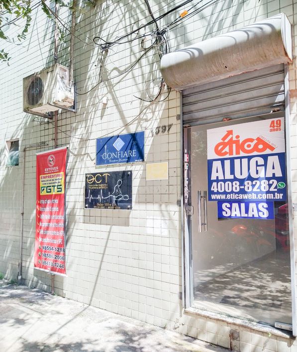 Sala em predio comercial com lavabo medindo aproxi 35,00m² - 2725