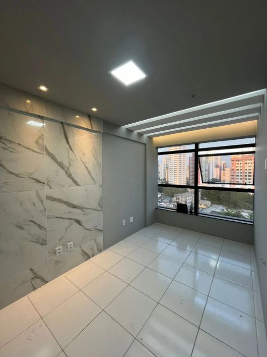 Sala/Escritório para aluguel possui 38m². Nazaré - Belém - PA
