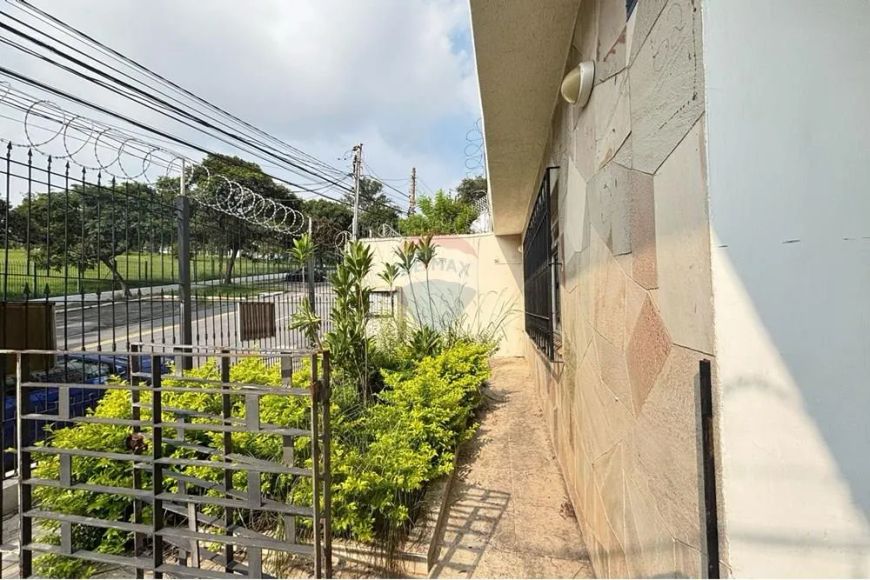 Casa ampla no Bom Clima