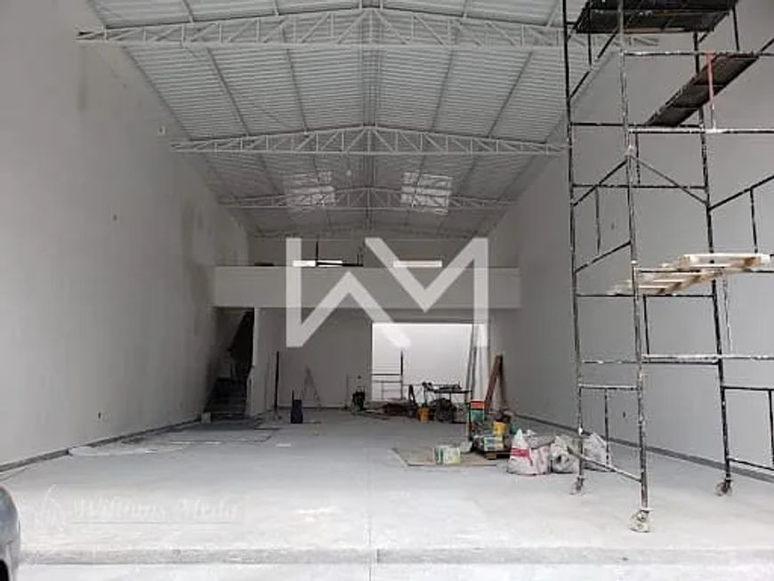 Salão de 260m2 e 3 banheiros para locação Av. Otávio Braga de Mesquita - Guarulhos