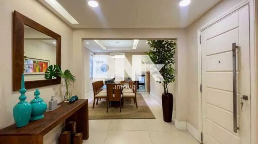 Apartamento - Padrão / Residencial / Copacabana