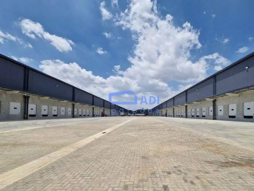 Galpão Industrial/Logístico - Condomínio Fechado - Locação - 9.947 m² - Aeroporto de Cumbica - Guaru