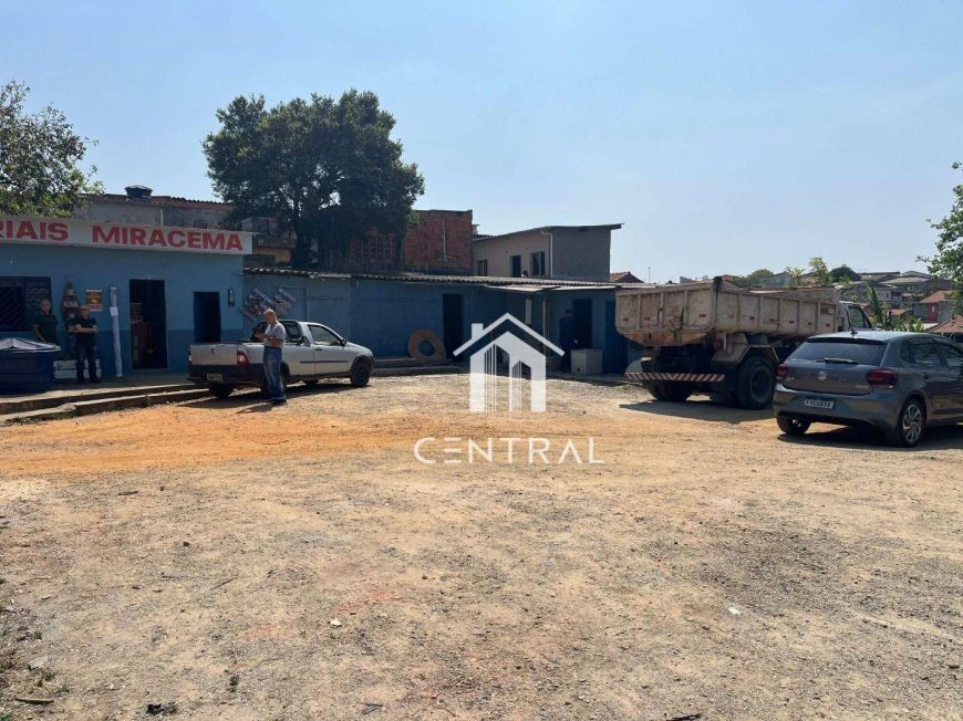 TERRENO 1.500m ( 60x25m ) - sendo 220m area construida = com 05 salas, sendo 01 com escritório e ban