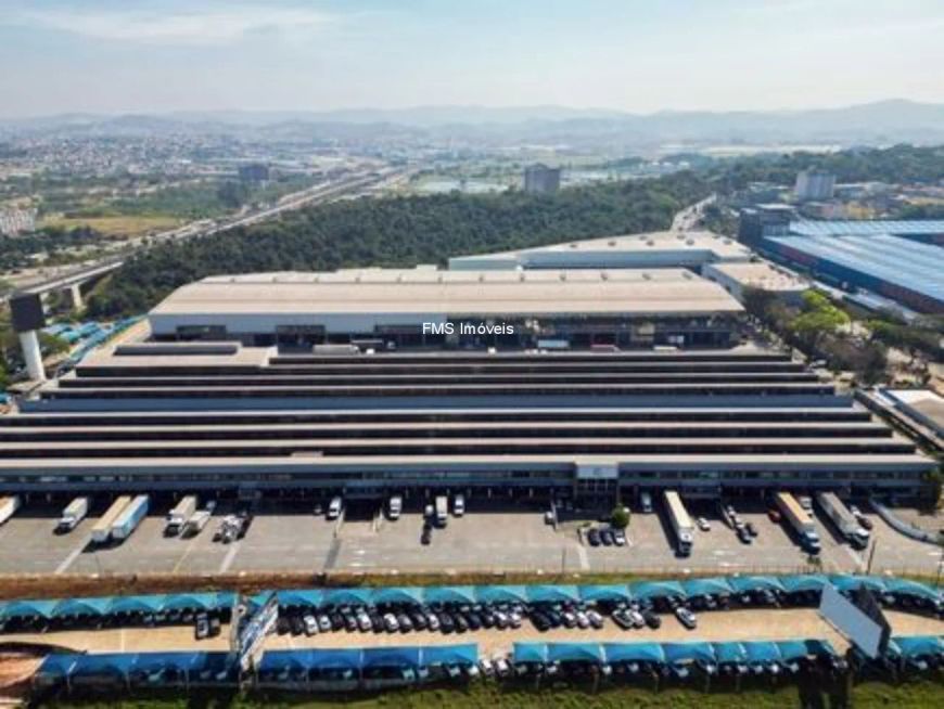 Galpão Comercial para Locação em Guarulhos-SP, Cidade Jardim Cumbica: 1.517,59 m² de Área Disponível