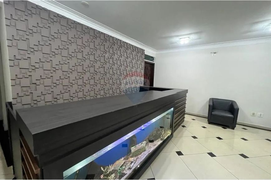 Prédio com 5 salas próximo ao Hospital São Luiz