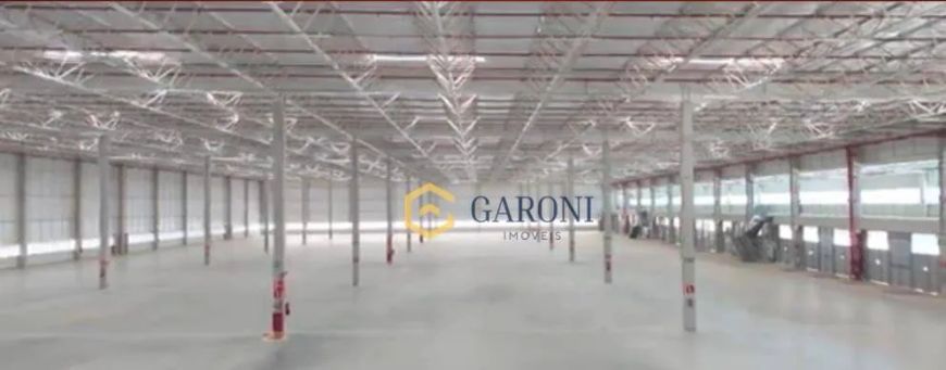Galpão para locação, em condomínio, com excelente infraestrutura.