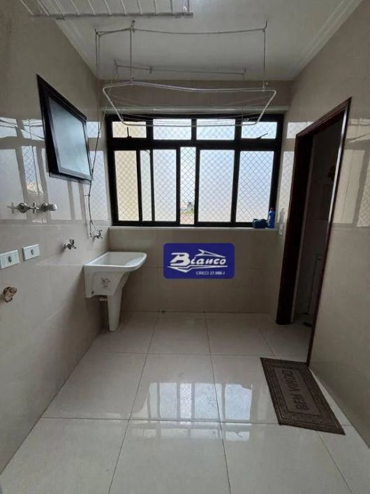ALUGO EXCELENTO APTO COM 90 M2 , COM 3 DORMS SENDO 1 SUITE E 2 VAGAS