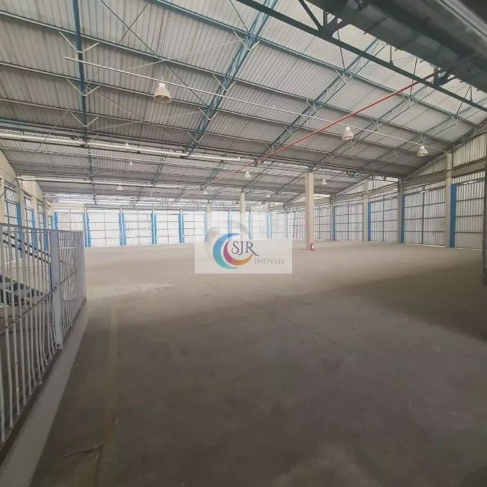 Imóvel para aluguel tem 3100 metros quadrados