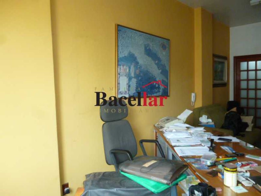 Sala : / Comercial / Centro