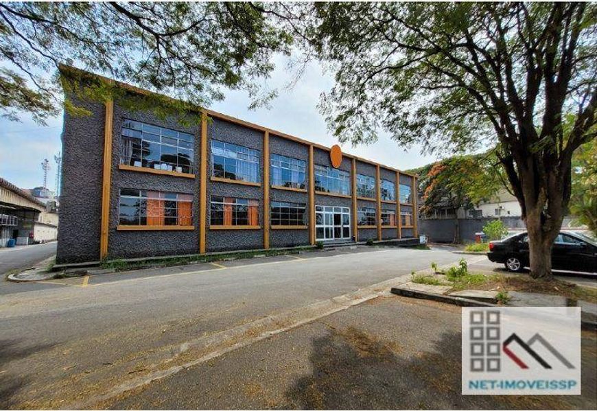 GALPÃO COMERCIAL/INDUSTRIAL (8.100m²), 12 BANHEIROS, 14 VAGAS. A 20 MINUTOS DO AEROPORTO DE CUMBICA
