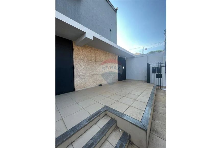 RE/MAX aluga Casa comercial, com 636m² de terreno e 458m2 de construção, Jardim Chapadão, por R$ 8.0