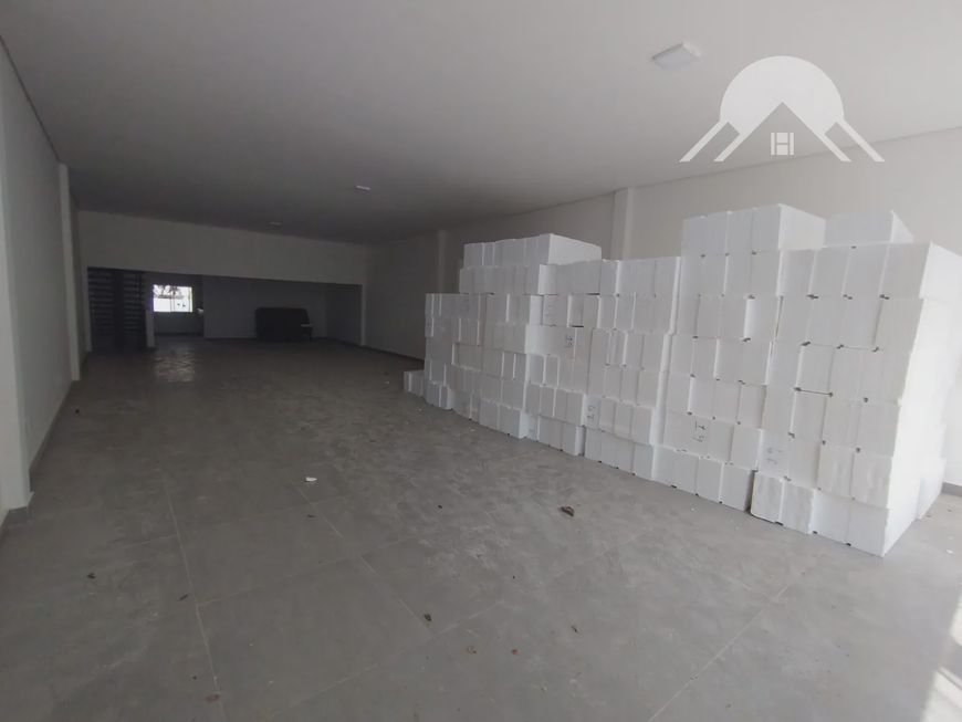 Galpão/Depósito/Armazém e 4 banheiros para Alugar com 370m² por R$ 11.000,00/Mês