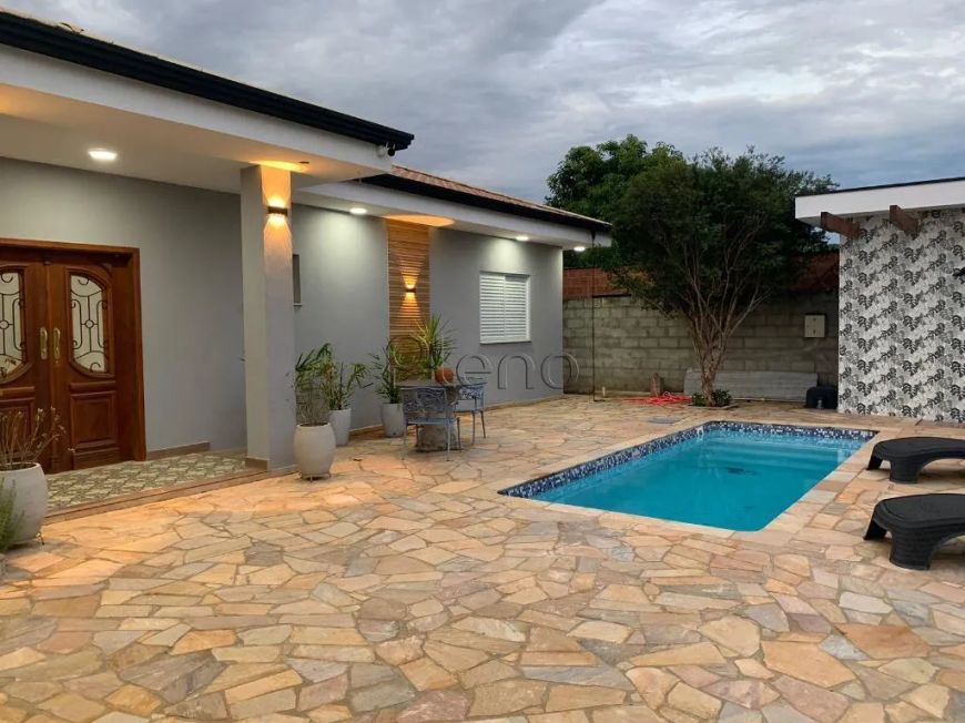 Chácara à venda com 3 quartos no Recanto dos Dourados, Campinas.