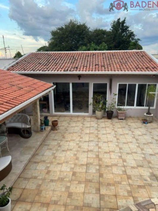 Casa à venda em Campinas, Jardim Guanabara, com 3 quartos, com 200 m²