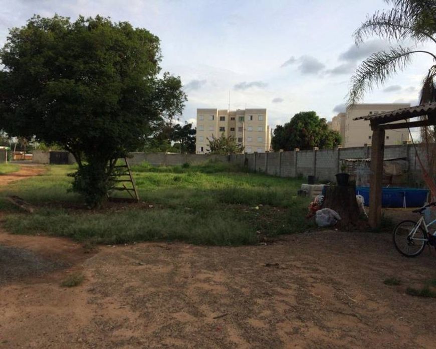 Lote/Terreno para venda possui 12000 metros quadrados em Recanto Fortuna - Campinas - SP.