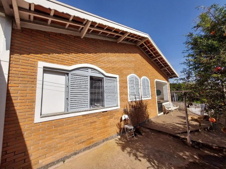 Casa à Venda no Jardim Madalena, 3 Quartos, 2 Vagas