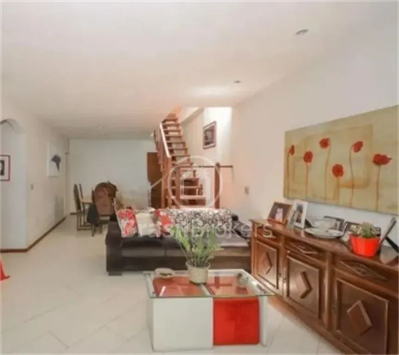 Apartamento Duplex, com 221 m², 4 quartos, na Lagoa