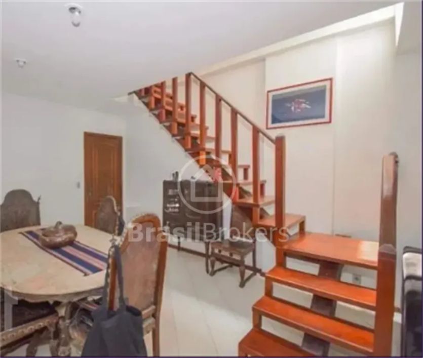 Apartamento Duplex, com 221 m², 4 quartos, na Lagoa