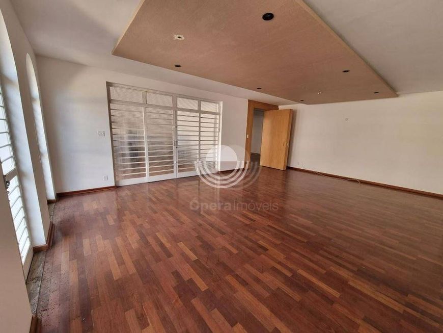 Casa Comercial para Alugar no bairro Nova Campinas em Capinas. Região do Colégio Coração de Jesus.
