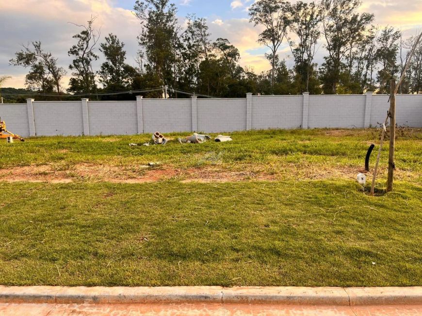 Imóvel para venda tem 311 metros quadrados em Residencial Jatibela - Campinas - SP