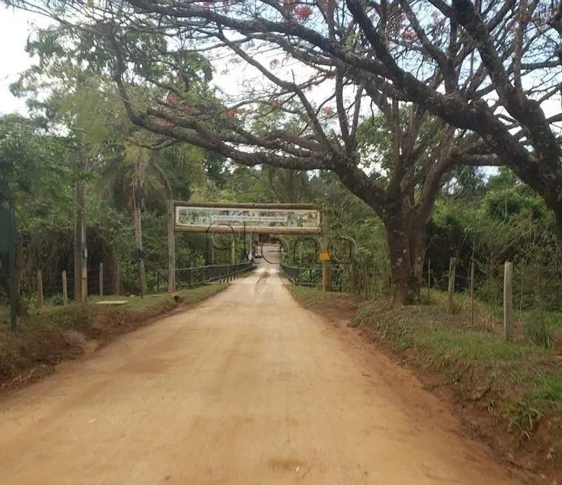 Chácara à venda com 20000 m² no Condomínio Colinas do Atibaia, Campinas.