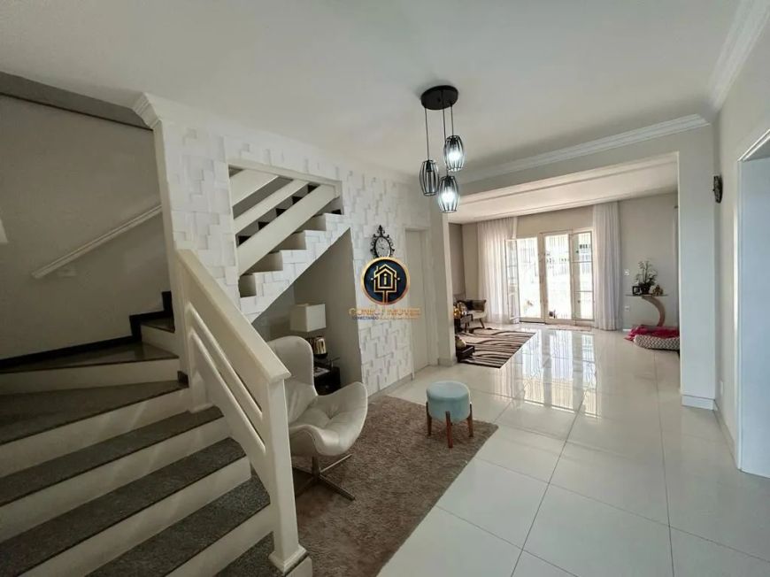 Casa à venda de 390m² no bairro Jardim Santa Genebra-- Campinas/SP