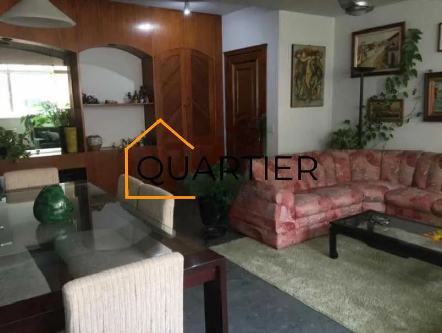 Apartamento - / Residencial / Flamengo