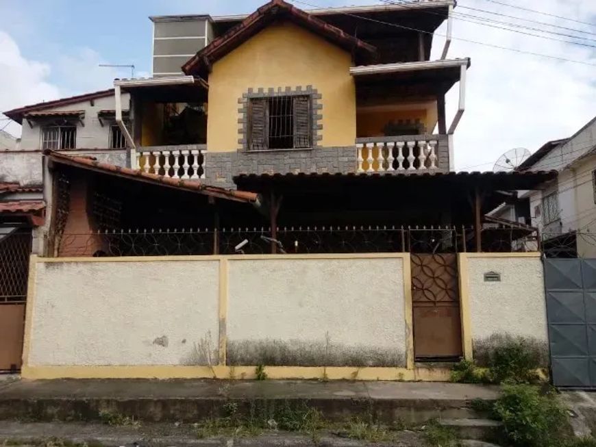 Imóvel para venda tem 120 metros quadrados com 3 quartos em Colubande - São Gonçalo - RJ