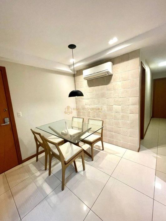Apartamento a Venda na Freguesia com 3 Quartos