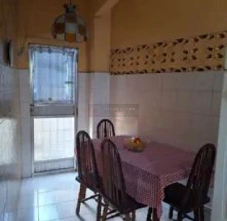 Casa à Venda em Neves