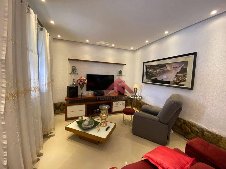 Casa com 3 quartos à venda, 143 m por 478.000 - Venda da Cruz - São Gonçalo-RJ