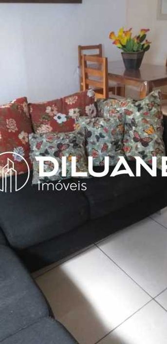 Diluane Imóveis Vende: Casa com terraço na Venda da Cruz 2 quartos com garagem.