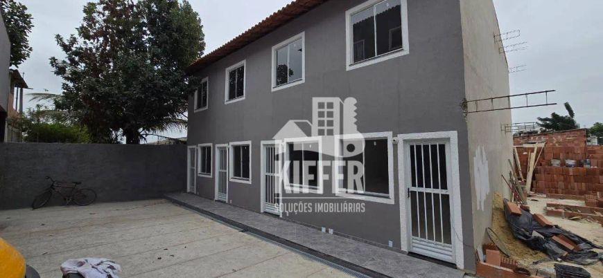 Casa com 2 dormitórios à venda, 60 m² por R$ 250.000,00 - Laranjal - São Gonçalo/RJ