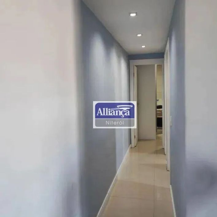 Apartamento com 2 dormitórios à venda, 49 m² por R$ 290.000,00 - Covanca - São Gonçalo/RJ