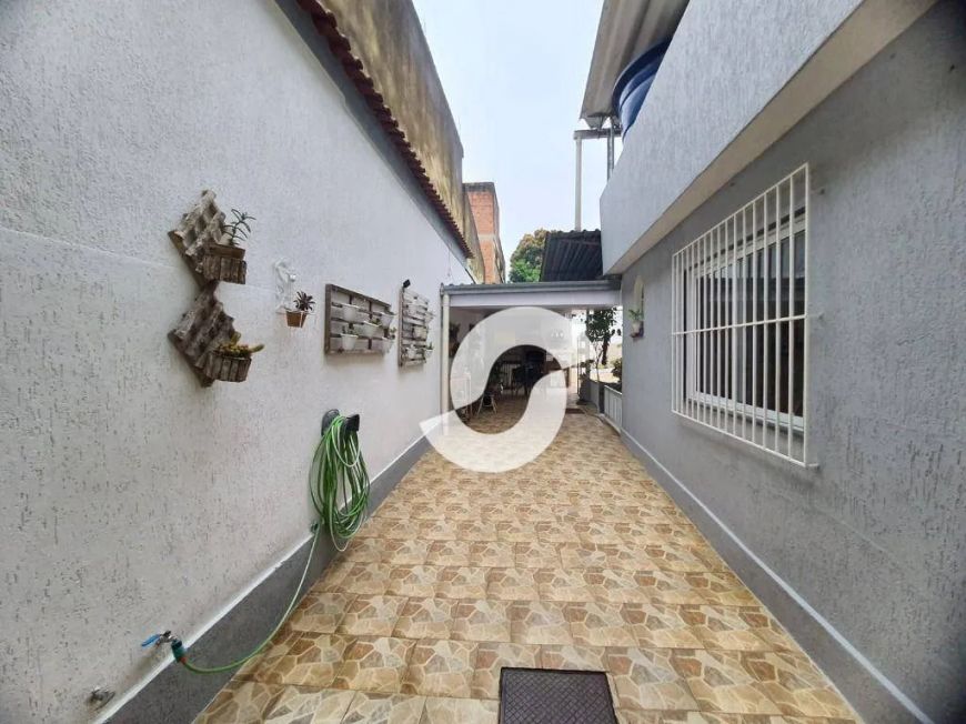 Casa à venda, 362 m² por R$ 550.000,00 - Mutuaguaçu - São Gonçalo/RJ