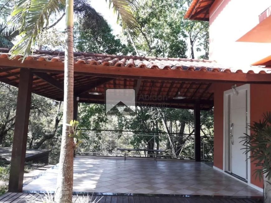 Magnífica casa em Condominio Fechado