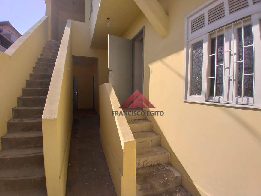 Prédio com 8 apartamentos