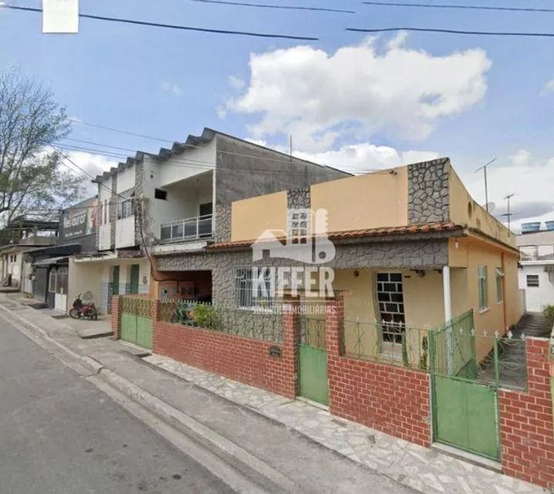 7 Casas, 2 galpões e 1 loja à venda, 1080 m² por R$ 1.800.000 - Pacheco - São Gonçalo/RJ