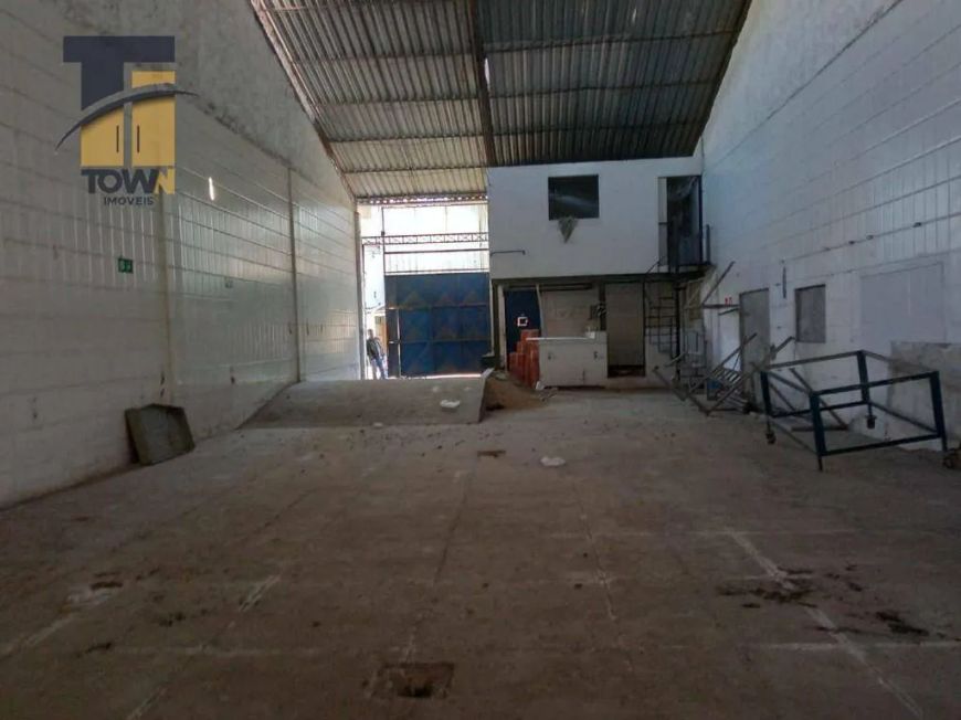 Galpão à venda, 4000 m² por R$ 1.700.000,00 - Coelho - São Gonçalo/RJ