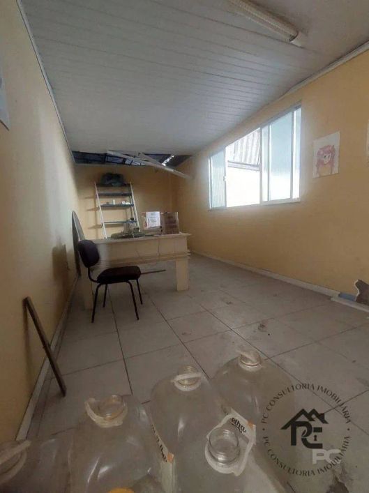 Prédio Comercial à venda, Colubande, São Gonçalo - PR0006.