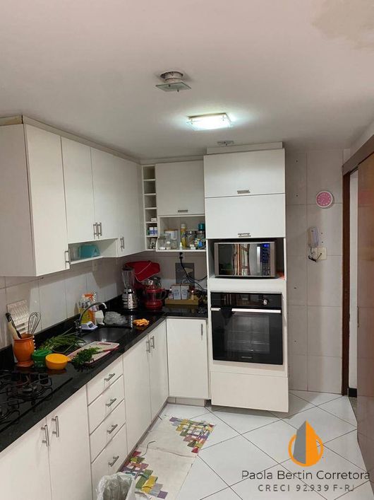 Casa à Venda em Condomínio Fechado com Segurança 24h - 193,83m² por R$350 M